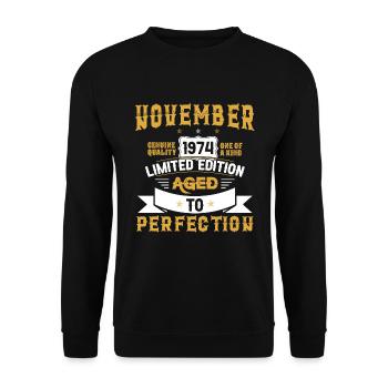 Anniversaire Novembre 1974 né Vintage - Sweat-shirt Unisexe - noir - Devant - Alina (178cm) & Michal (187cm)