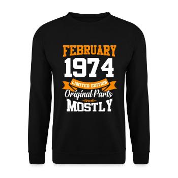 Februar 1974 Vintage Geburtstag Geschenk - Unisex Pullover - Schwarz - Vorne - Alina (178cm) & Michal (187cm)
