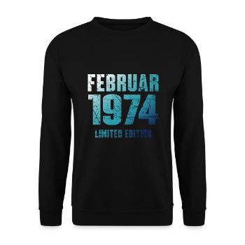 Februar 1974 Limited Edition Geburtstag Geschenk - Unisex Pullover - Schwarz - Vorne - Alina (178cm) & Michal (187cm)