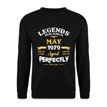 Vintage Aged To Perfection May 1979 - Unisex Sweatshirt - black - Front - Alina (178cm) & Michal (187cm)