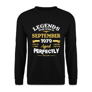 Vintage Aged To Perfection September 1979 - Unisex Sweatshirt - black - Front - Alina (178cm) & Michal (187cm)