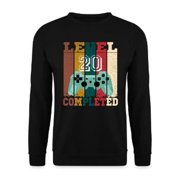 Level 20 abgeschlossen, Geburtstagsgeschenk 20 Jahre Gamer - Unisex Pullover - Schwarz - Vorne - Alina (178cm) & Michal (187cm)