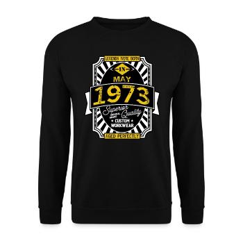 MAI 1973 - Unisex Pullover - Schwarz - Vorne - Alina (178cm) & Michal (187cm)