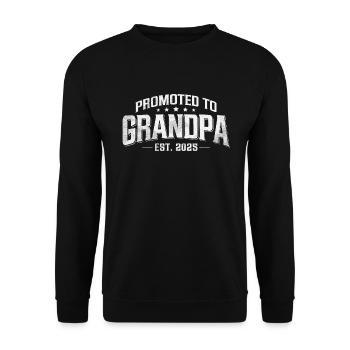 Beförderung zum Opa 2025 - Unisex Pullover - Schwarz - Vorne - Alina (178cm) & Michal (187cm)