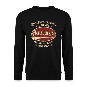 Flensburg Retro der perfekte Flensburger Mann - Unisex Pullover - Schwarz - Vorne - Alina (178cm) & Michal (187cm)