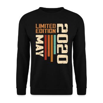 Mai 2020 Vintage Nées En Mai 2020 Anniversaire - Sweat-shirt Unisexe - noir - Devant - Alina (178cm) & Michal (187cm)