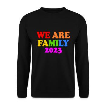 We are family 2023 - Unisex Pullover - Schwarz - Vorne - Alina (178cm) & Michal (187cm)