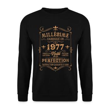 Cadeau D'anniversaire Millésime Fabriqué En 1977 - Sweat-shirt Unisexe - noir - Devant - Alina (178cm) & Michal (187cm)