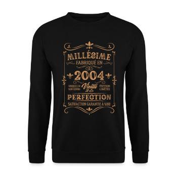 Cadeau D'anniversaire Millésime Fabriqué En 2004 - Sweat-shirt Unisexe - noir - Devant - Alina (178cm) & Michal (187cm)