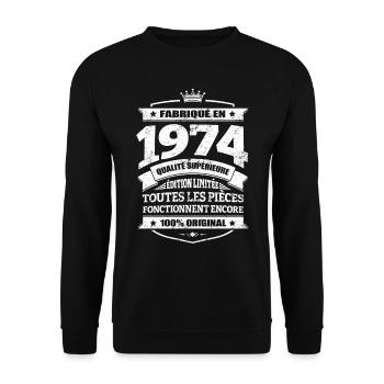 FABRIQUÉ EN 1974 - Sweat-shirt Unisexe - noir - Devant - Alina (178cm) & Michal (187cm)