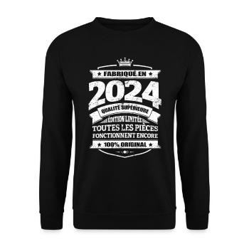 FABRIQUÉ EN 2024 - Sweat-shirt Unisexe - noir - Devant - Alina (178cm) & Michal (187cm)