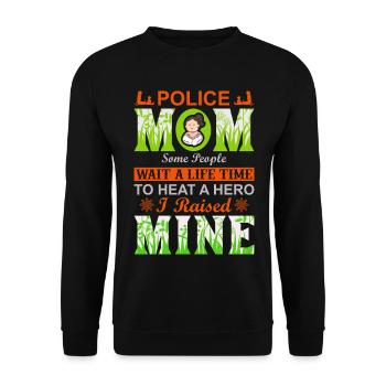 Polizist, Mama, ich habe meinen Helden großgezogen, Muttertagsgeschenk. - Unisex Pullover - Schwarz - Vorne - Alina (178cm) & Michal (187cm)