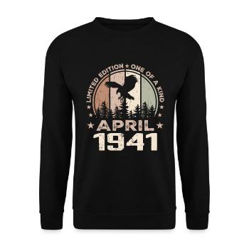 Unvergleichlich seit April 1941, 83. Jahrestag - Unisex Pullover - Schwarz - Vorne - Alina (178cm) & Michal (187cm)