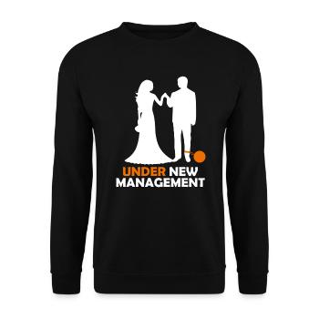 Under new management groom - Unisex Sweatshirt - black - Front - Alina (178cm) & Michal (187cm)