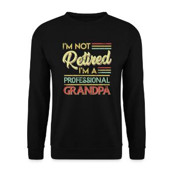 Professioneller Opa Rente 2022 Rentner - Unisex Pullover - Schwarz - Vorne - Alina (178cm) & Michal (187cm)