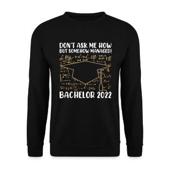 Somehow done Bachelor 2022 Bachelor - Unisex Sweatshirt - black - Front - Alina (178cm) & Michal (187cm)