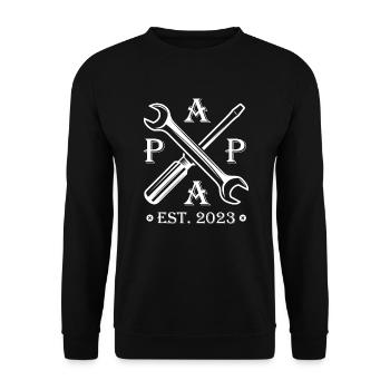 Papa 2023 Expectant Papa Hobbyist Father - Unisex Sweatshirt - black - Front - Alina (178cm) & Michal (187cm)
