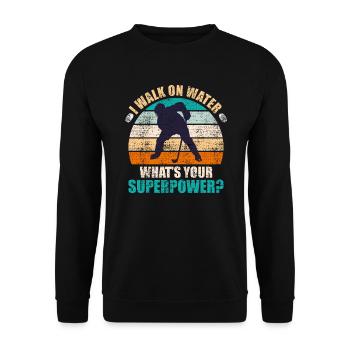 I laufe auf Wasser was ist deine Superpower? - Unisex Pullover - Schwarz - Vorne - Alina (178cm) & Michal (187cm)