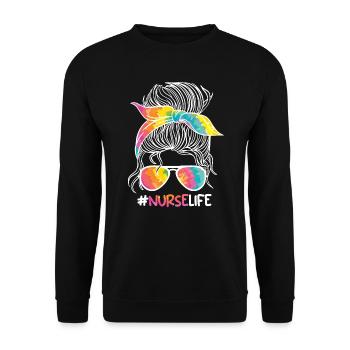 Nurse Life Ich bin Krankenschwester - Unisex Pullover - Schwarz - Vorne - Alina (178cm) & Michal (187cm)
