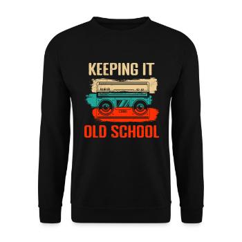 Lass es altmodisch ich höre Kassetten - Unisex Pullover - Schwarz - Vorne - Alina (178cm) & Michal (187cm)