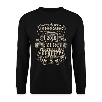 Geburtstagsgeschenk Geboren 2018 5 Jahre - Unisex Pullover - Schwarz - Vorne - Alina (178cm) & Michal (187cm)