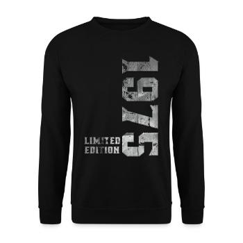 1975 Jahrgang Limited Edition - Unisex Pullover - Schwarz - Vorne - Alina (178cm) & Michal (187cm)