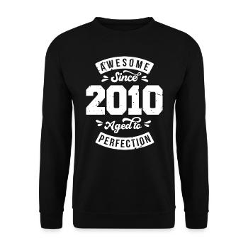 Vintage 2010 birthday - retro 2010 - Unisex Sweatshirt - black - Front - Alina (178cm) & Michal (187cm)