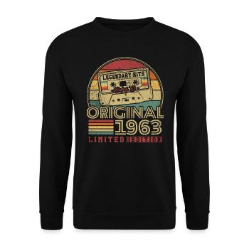 Original 1963 Vintage Birthday Gift 1963 - Unisex Sweatshirt - black - Front - Alina (178cm) & Michal (187cm)