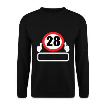 28 Geburtstag Verkehrszeichen 28 Jahre Dein Name - Unisex Pullover - Schwarz - Vorne - Alina (178cm) & Michal (187cm)