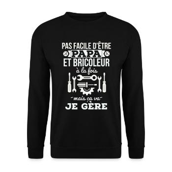 Papa bricoleur: ça gère - Sweat-shirt Unisexe - noir - Devant - Alina (178cm) & Michal (187cm)