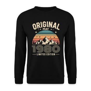 May 1980 – Legend of the Peaks and Mountains - Unisex Sweatshirt - black - Front - Alina (178cm) & Michal (187cm)