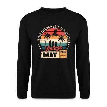 Sonderjubiläum mit diesem Entwurf Mai 1966 - Unisex Pullover - Schwarz - Vorne - Alina (178cm) & Michal (187cm)