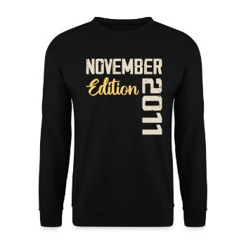 Born in November 2011 - Edition 2011 - Unisex Sweatshirt - black - Front - Alina (178cm) & Michal (187cm)