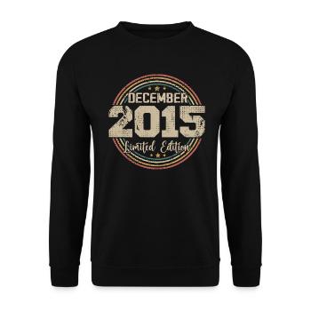 The Legends were born in December 2015 - 2015 - Unisex Sweatshirt - black - Front - Alina (178cm) & Michal (187cm)