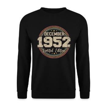 The legends were born in December 1952 - 1952 - Unisex Sweatshirt - black - Front - Alina (178cm) & Michal (187cm)