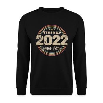 2022 Retro Vintage Geburtstag Geboren in - 2022 - Unisex Pullover - Schwarz - Vorne - Alina (178cm) & Michal (187cm)