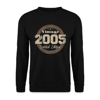 2005 Retro Vintage Geburtstag Geboren in - 2005 - Unisex Pullover - Schwarz - Vorne - Alina (178cm) & Michal (187cm)
