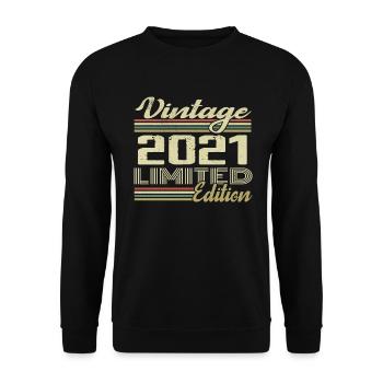 3 Year Anniversary Vintage 2021 Gift 2021 - Unisex Sweatshirt - black - Front - Alina (178cm) & Michal (187cm)