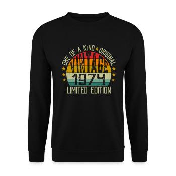 Vintage Geboren 1974 Retro Geburtstagsgeschenk 1974 - Unisex Pullover - Schwarz - Vorne - Alina (178cm) & Michal (187cm)