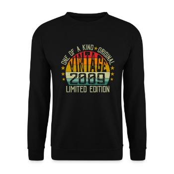 Vintage Born in 2009 Retro Birthday Gift 2009 - Unisex Sweatshirt - black - Front - Alina (178cm) & Michal (187cm)