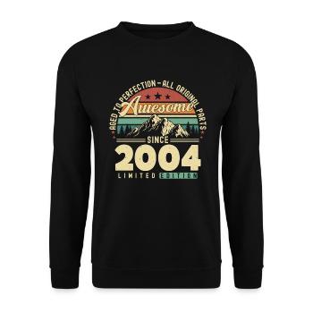 Great since 2004 - Unisex Sweatshirt - black - Front - Alina (178cm) & Michal (187cm)