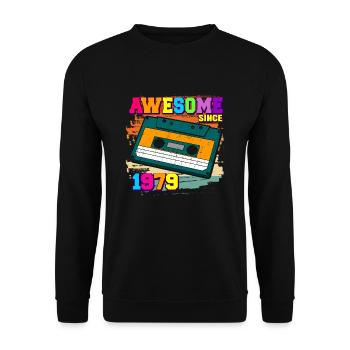 awesome since 1979 Kassette 70er 43. Geburtstag - Unisex Pullover - Schwarz - Vorne - Alina (178cm) & Michal (187cm)