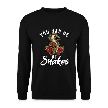 Schlange Geschenk Schlangenliebhaber - Unisex Pullover - Schwarz - Vorne - Alina (178cm) & Michal (187cm)