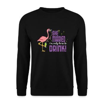 She's getting married I'm just here to drink - Unisex Sweatshirt - black - Front - Alina (178cm) & Michal (187cm)