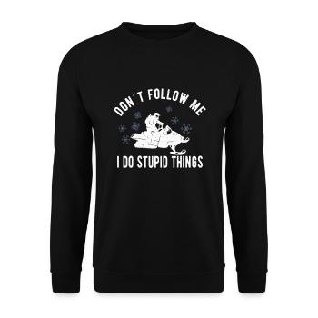 SNOWMOBILING:/ SNOWMOBILE don´t follow me - Unisex Sweatshirt - black - Front - Alina (178cm) & Michal (187cm)