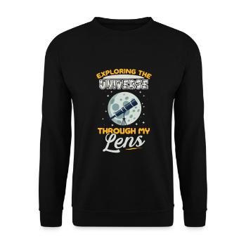 Astrophotography Astronomy Space Camera - Unisex Sweatshirt - black - Front - Alina (178cm) & Michal (187cm)