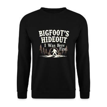 Bigfoot Believer Sasquatch Cryptid Forest Creature - Unisex Sweatshirt - black - Front - Alina (178cm) & Michal (187cm)