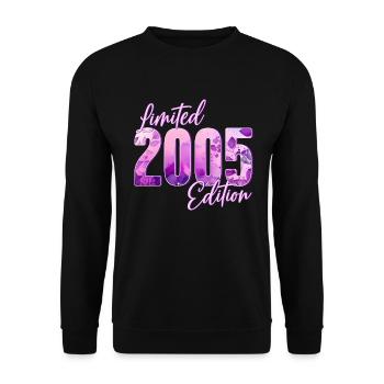 2005 Born birthday woman - Unisex Sweatshirt - black - Front - Alina (178cm) & Michal (187cm)