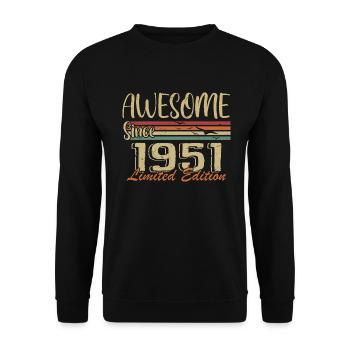 Legends Were Born In 1951 Vintage 1951 - Unisex Sweatshirt - black - Front - Alina (178cm) & Michal (187cm)