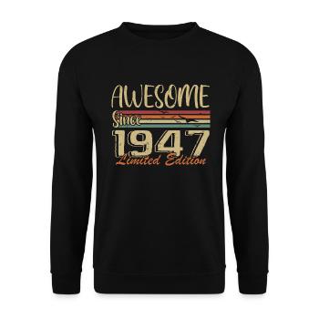 Legenden werden 1947 geboren Jahrgang 1947 - Unisex Pullover - Schwarz - Vorne - Alina (178cm) & Michal (187cm)